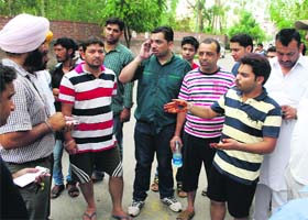 Surinder Singh, brother of the victim, detailing the snatching incident in Amritsar on Sunday