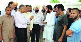 Representatives and Chairman of the Minority Commission, Punjab, Munawar Masih, visits the Amritsar Central Jail on Thursday to monitor the facilities to be provided to Muslim prisoners in the month of Ramzaan.