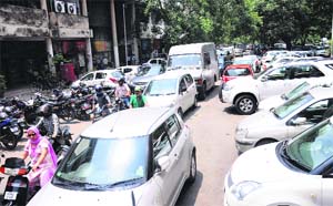 A day after the fire incident at the office of Syndicate Bank in Sector 17, haphazard parking was witnessed in front of the bank, leaving no space for vehicles of fire and emergency services to enter the parking area in case of an emergency.