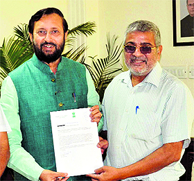 Forest Minister Prakash Javadekar and Patiala MP Dr Dharamvira Gandhi in Delhi.