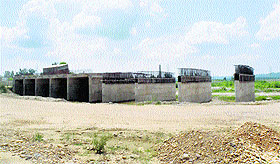 An incomplete bridge on the Mehatpur-Amb Expressway highway.