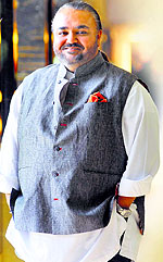 JJ Valaya