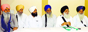Sikh leaders address mediapersons at Sriganganagar on Wednesday.