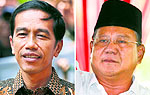 Indonesian presidential candidates Joko Jokowi Widodo (L) and Prabowo Subianto