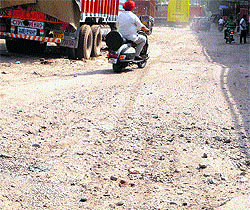A dilapidated road at Transport Nagar in Amritsar