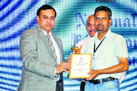 Dr Kuldeep Sharma receives the Education Leadership award on behalf of NIT, Hamirpur, in Mumbai recently.