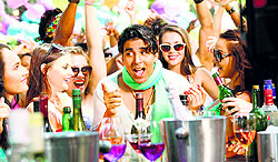 Akshay Kumar grooves to Johhny Johnny in the upcoming film Its Entertainment