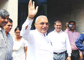 CM Bhupinder Singh Hooda arrives at Vidhan Sabha