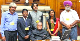Five innovation scholars with President Pranab Mukherjee at Rashtrapati Bhawan in New Delhi on Thursday. Dharamveer Kamboj (extreme left) is from Haryana.