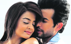 A still from Hate Story 2
