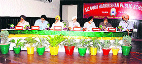 Chief Khalsa Diwan president Charanjit Singh Chadha and other office-bearers at the inauguration of the new block at Sri Guru Harkrishan Public Senior Secondary School in Tarn Taran.