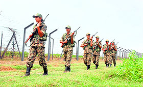 Women BSF constables near Attari.