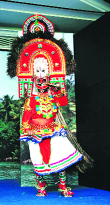 A dancer showcases the rich cultural heritage of Kerala 