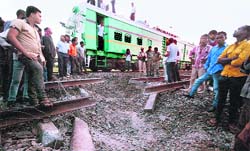 A railway track blown up by Maoists near the Rafiganj railway station, Bihar, late on Tuesday night. PTI