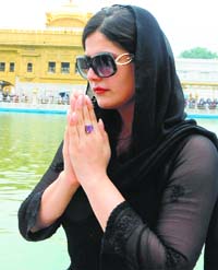 Actress Zarine Khan were at the Golden Temple in Amritsar on Saturday to pay obeisance.