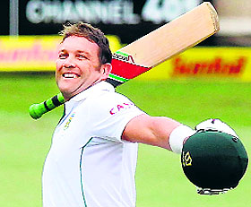Having already retired from Test cricket last year, Jacques Kallis today ended his South Africa career after announcing retirement from the shorter formats as well.