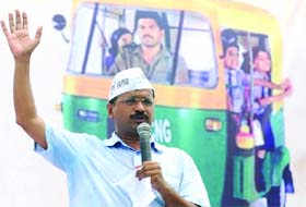 Arvind Kejriwal addresses a rally of auto drivers at the Ramlila Maidan in New Delhi on Thursday