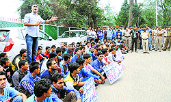 Activists of the SFI during a protest against fee hike on the HPU campus in Shimla on Thursday