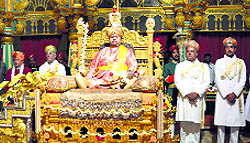 The last royal Former Mysore king Srikanta Datta Narasimharaja Wadiyar (60) holds court on Dussehra