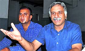Dr Brij Mohan Sharma, Secretary, SPECS,  addresses mediapersons at Hindi Bhavan in Dehradun on Saturday. 