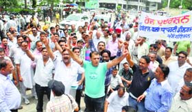 Property dealers protest in Ludhiana on Monday