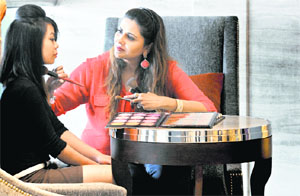 Ritu Kolentine (R) 