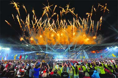 Fireworks light up the sky during the closing ceremony of the 2014 Commonwealth Games at Hampden Park in Glasgow, Scotland