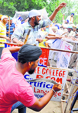 HSGMC supporters during a protest in Kurukshetra on Wednesday.