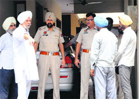 The police question the owner of the house from where Harvanshbir was kidnapped in Amritsar on Wednesday