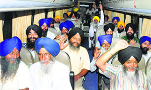 SGPC employees leave for Haryana from Amritsar on Thursday to further fortify the shrines under their control.