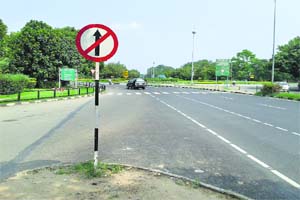 Road signs should be placed properly