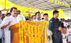 Haryana Janhit Congress chief Kuldeep Bishnoi addresses a rally in Karnal on Monday. Tribune photo