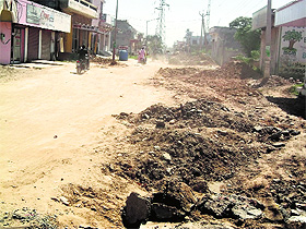 The Kacha Malak road in Jagraon.