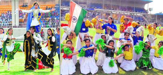 (Left) College students; (right) schoolchildren participate in full dress rehersal for Independence Day programme in Jalandhar on Wednesday.
