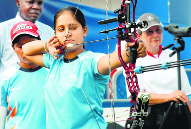 Commonwealth bronze winner Gagandeep Kaur sought a job with the Indian Railways after she was ignored by the Punjab Government. 