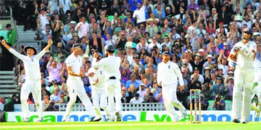 Thats it England players erupt with joy as they dismiss Ishant Sharma, Indias last wicket, at the Oval on Sunday to win the Test and the series