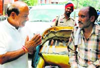 SAD-BJP candidate Bhagwan Dass Juneja campaigns in Patiala. Tribune photo: Rajesh Sachar