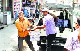 A virtual tug of war between the tehbazari staff and owner of a book shop ensued