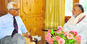 Governor NN Vohra with National Panthers Party patron Bhim Singh at Raj Bhawan in Srinagar on Saturday.