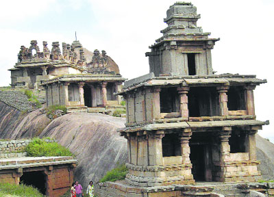 Gaali Gopura, wind palace in Chitradurga fort.