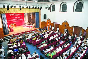 A participant speaks at Lala Arifa Auditorium, Government College for Women, Srinagar.