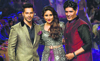 (L-R) Varun Dhawan, Kareena Kapoor Khan and Manish Malhotra