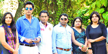 Team of the film Zara Hatt Ke