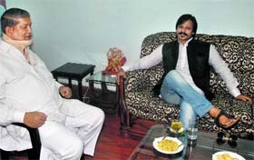 Chief Minister Harish Rawat meets film actor Vivek Oberoi in Dehradun on Monday