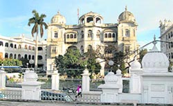 The SGPC headquarters 