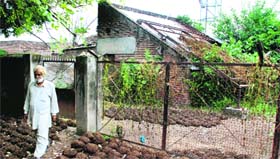 The abandoned solar power panel at Chhat village near Zirakpur.