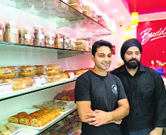 Saurabh Chopra(L) and Simranjit Singh