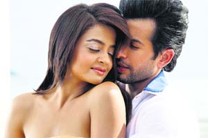 Surveen Chawla in Hate Story 2
