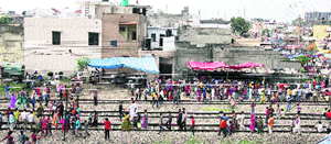 In a dangerous move, many organisations held langar near the railway tracks during the mela in Jalandhar on Monday. 