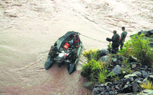 The Army carries out rescue operation in a Rajouri village